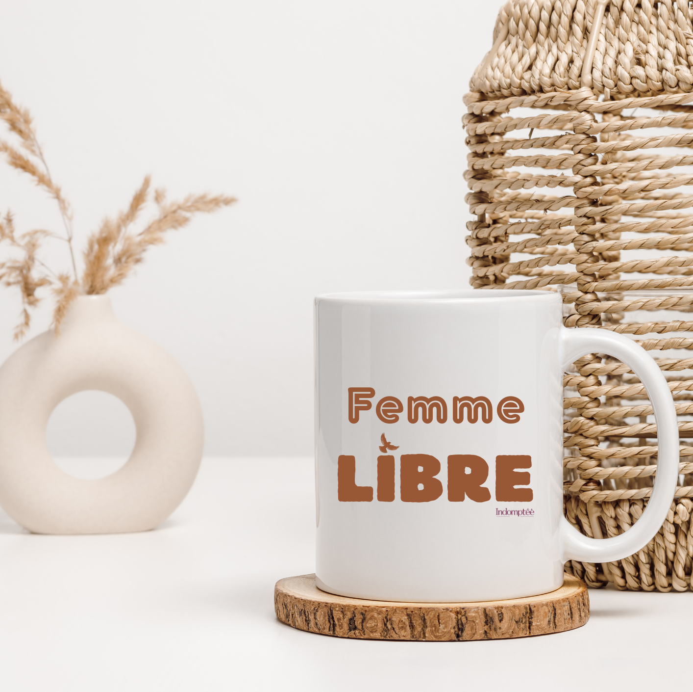 Mug blanc "Femme libre" Marron Indomptée